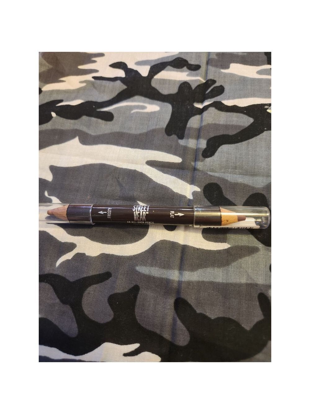 Streetweae Revlon All-Over Pencil dual ended frosty and flat